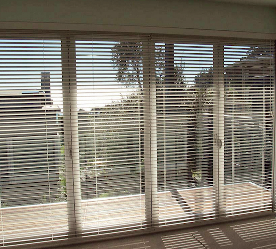 stores venitiens auxerre